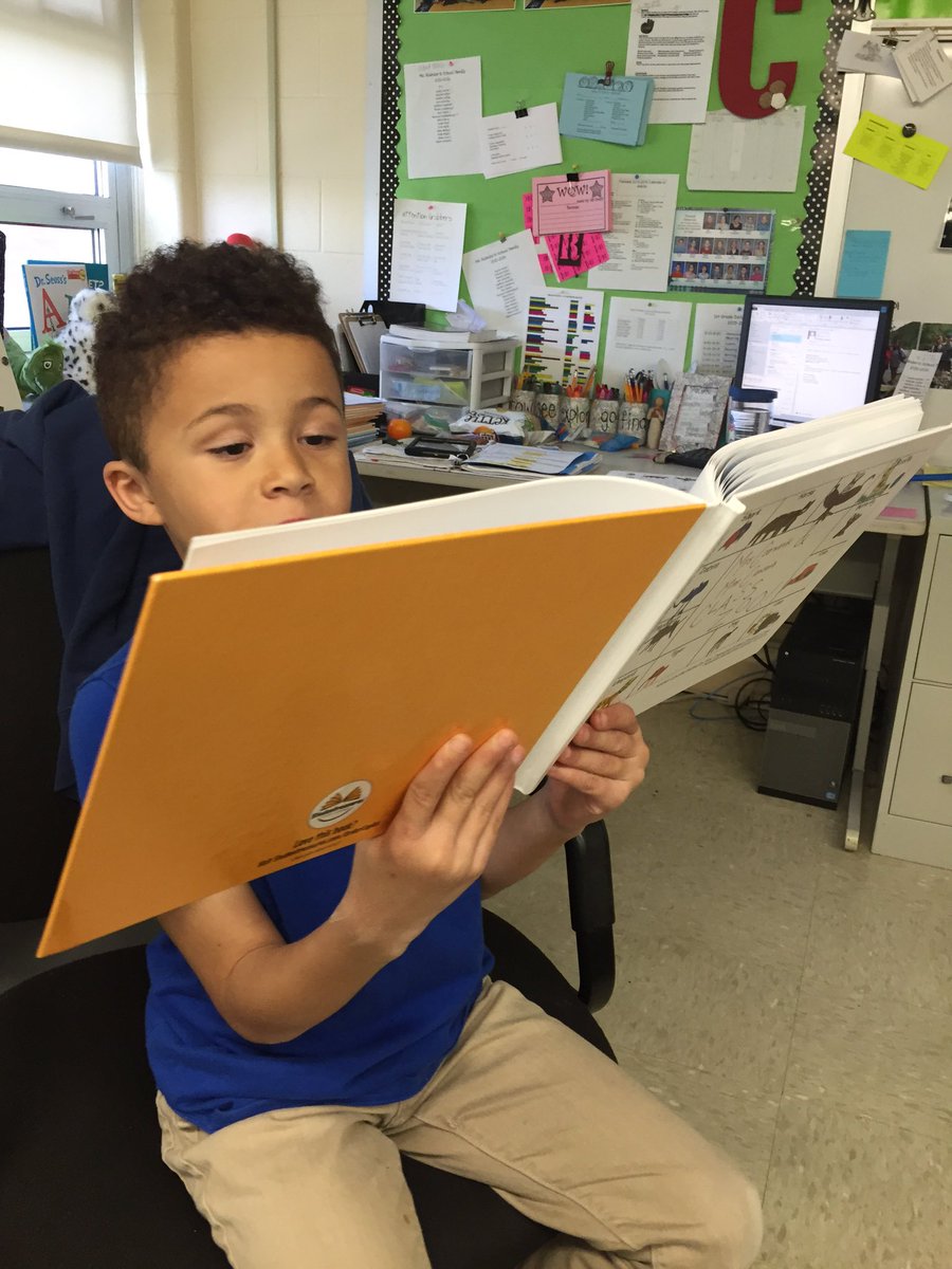 msreimler's tweet photo. Reading our published animal stories! #cpsbest https://t.co/GfQCoGpn4Q