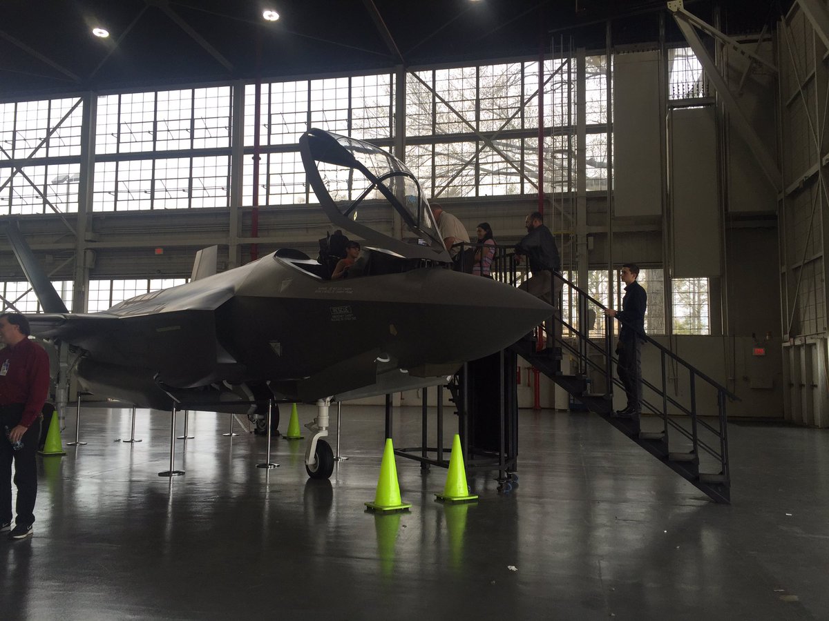 team3182's tweet photo. #F135Live Team 3182 at Pratt and Whitney's Earth Day Event!! https://t.co/I6gO9Y4qGW