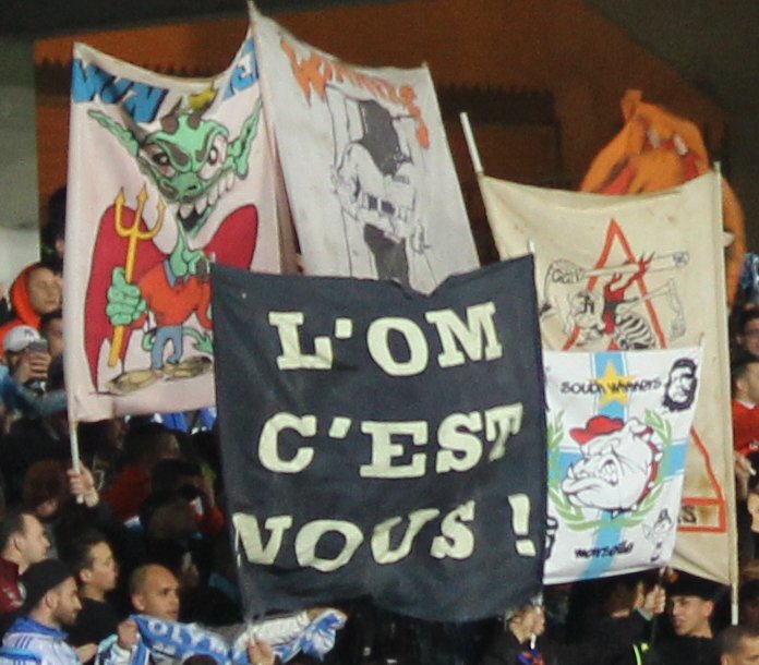 L'OM c'est nous !!!
sw87.com/index.php/1606…
Par solidarité avec les groupes :
#BoycottCompletOMFCN #NiStadeNiTv