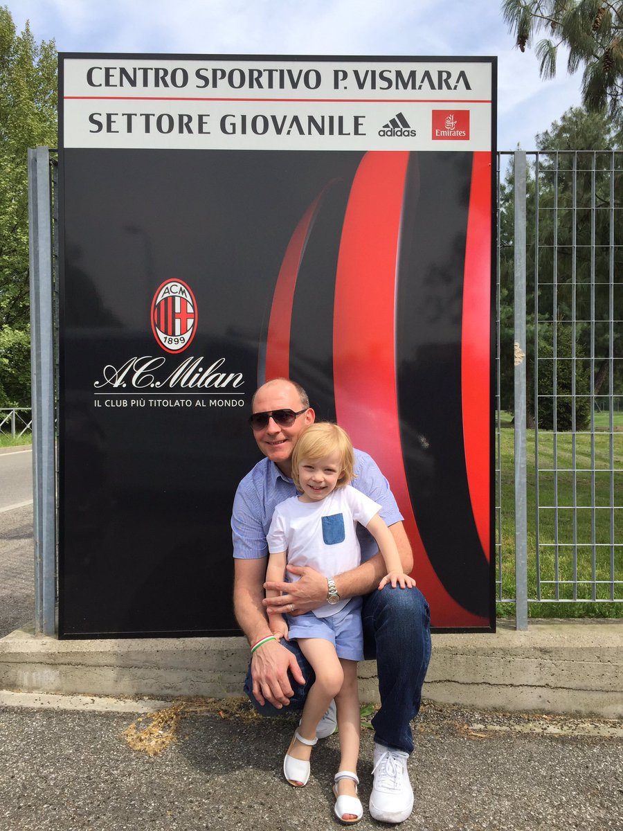kiralonely437's tweet photo. @filippogalli5 @massimo_caboni Big thanks Massimo for organising visit &amp; Fillipo for making us so welcome #Gentleman https://t.co/SmSpHKRPUN