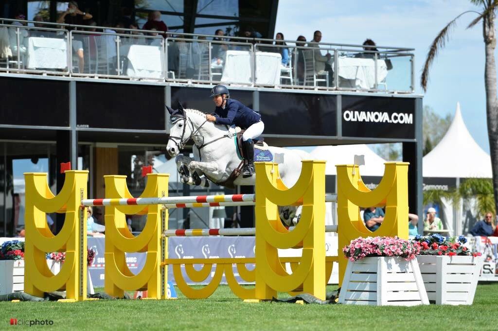 AliceWatson87's tweet photo. Billy Lemon winning World Ranking class in Oliva today... 🍋🐴🏆🇪🇸❤️ https://t.co/VaPaxAgyTy