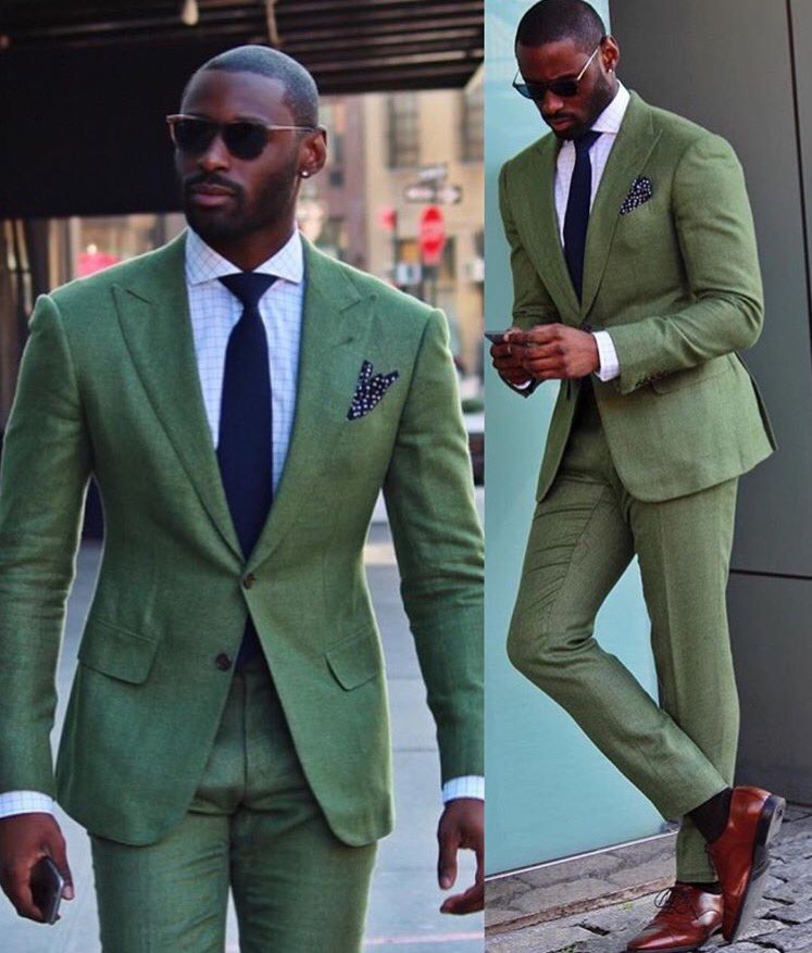 GamFiles's tweet photo. Happy Earth day✨ Love this earthy green suit. #gamfiles on your best outfits. #davidsonfrere #menswear #gentschat https://t.co/lSNt5jkGNv