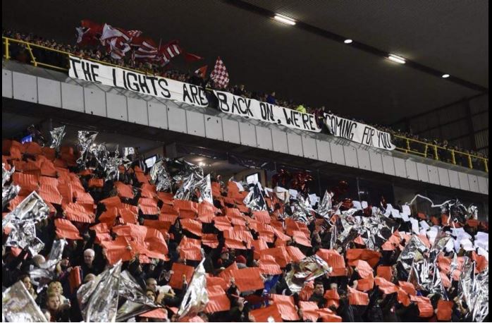 CollectCelticFC's tweet photo. #oops #DonsFans #LightsBackOut https://t.co/PfihxaZP10
