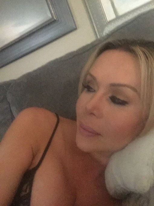 Restful Friday! https://t.co/PsLCWg3ZqX