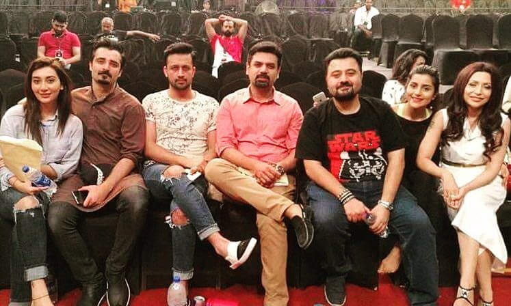 Behtareenpk's tweet photo. Because selfies are too mainstream now.
#ServisHUMAwardz #StarlinksPR #AtifAslam #HamzaAliAbbasi #AyeshaKhan #Vasay https://t.co/eL1CPPPrVF