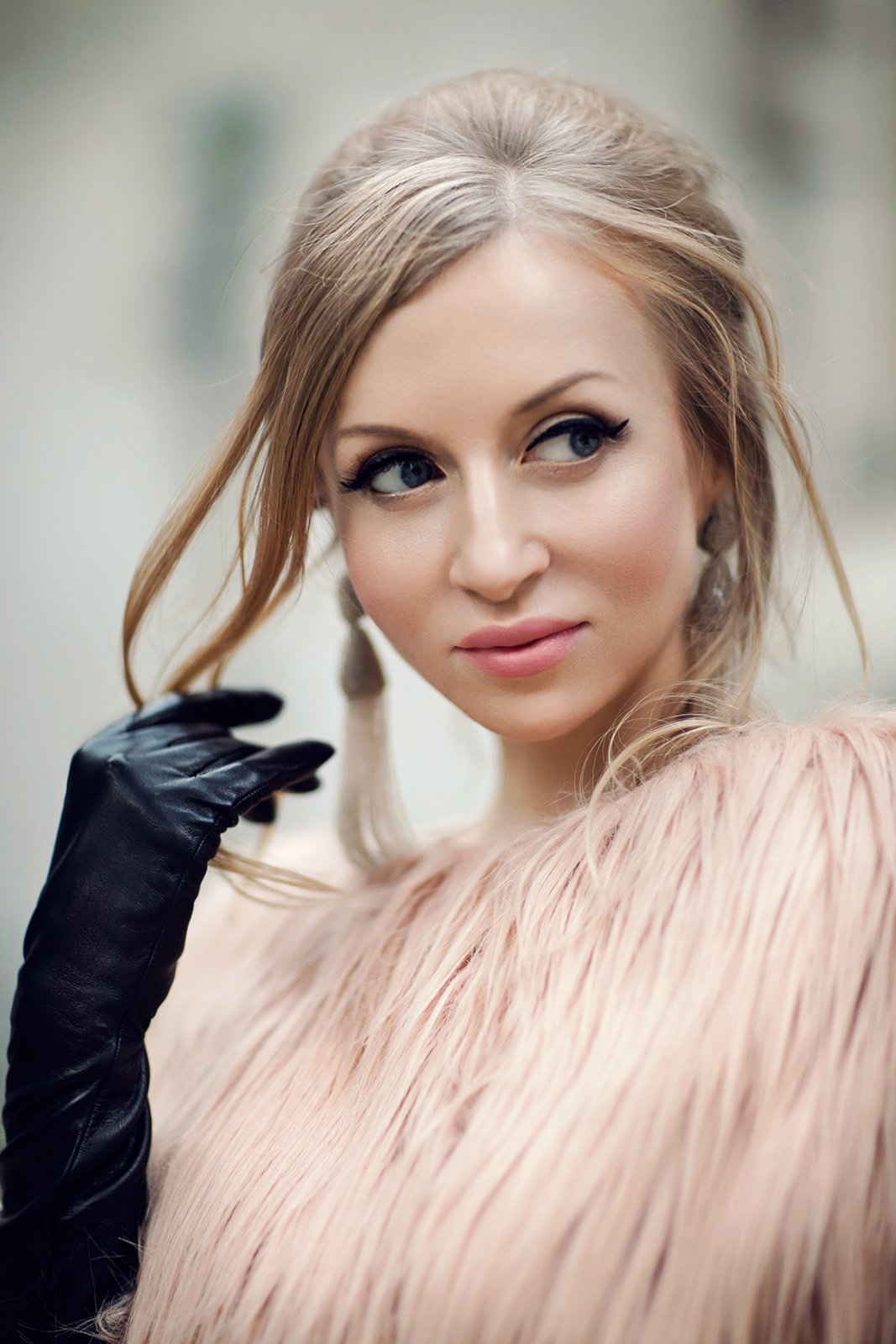 TW Pornstars - Shezel. Twitter. I have always had a thing for #furs and ...