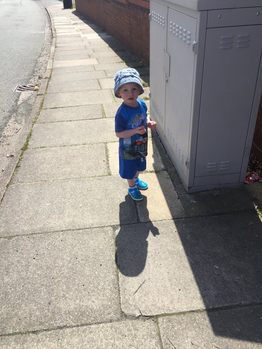 He makes my dayy, i adore my little boyy💙💙💙💙
