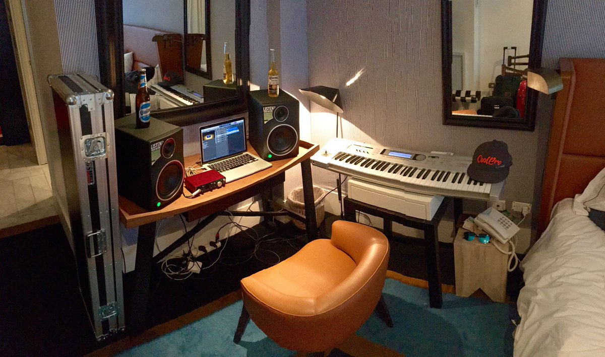 MatiBesson's tweet image. Ojalá podria tener la habitacion asi siempre!! 😍🙌🏻