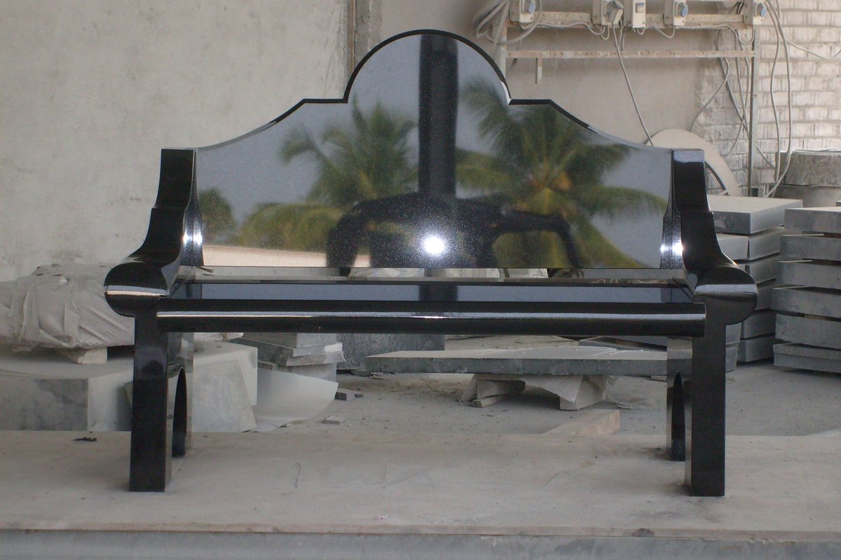 griffith_mems's tweet image. @griffith_mems @morganvowles @pontyclun_fs  granite benches for sale  #monumental masons #bench