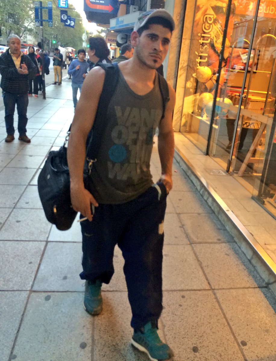 dameesoya's tweet photo. A NI MA LI TO... 💪🏻✊🏻🍼💦👅😈💪🏻 #dameesoya #quierounoasi #terompo #volvioelverano https://t.co/Yg8smrQXfC