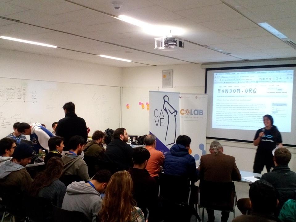 FishackathonCL's tweet photo. Jurado presentado y a puestos.  Se vienen las presentaciones! #Fishackathon Chile #CodeForFish https://t.co/8qvL7SGTeY
