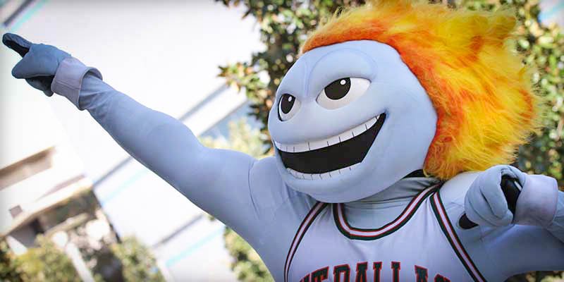 UTDallasAlumni's tweet photo. .@Official_Temoc may live in space, but he'll venture to earth to cheer on @UT_Dallas! #HappyEarthDay ๐#UTDearthweek https://t.co/i2GY9EApvt