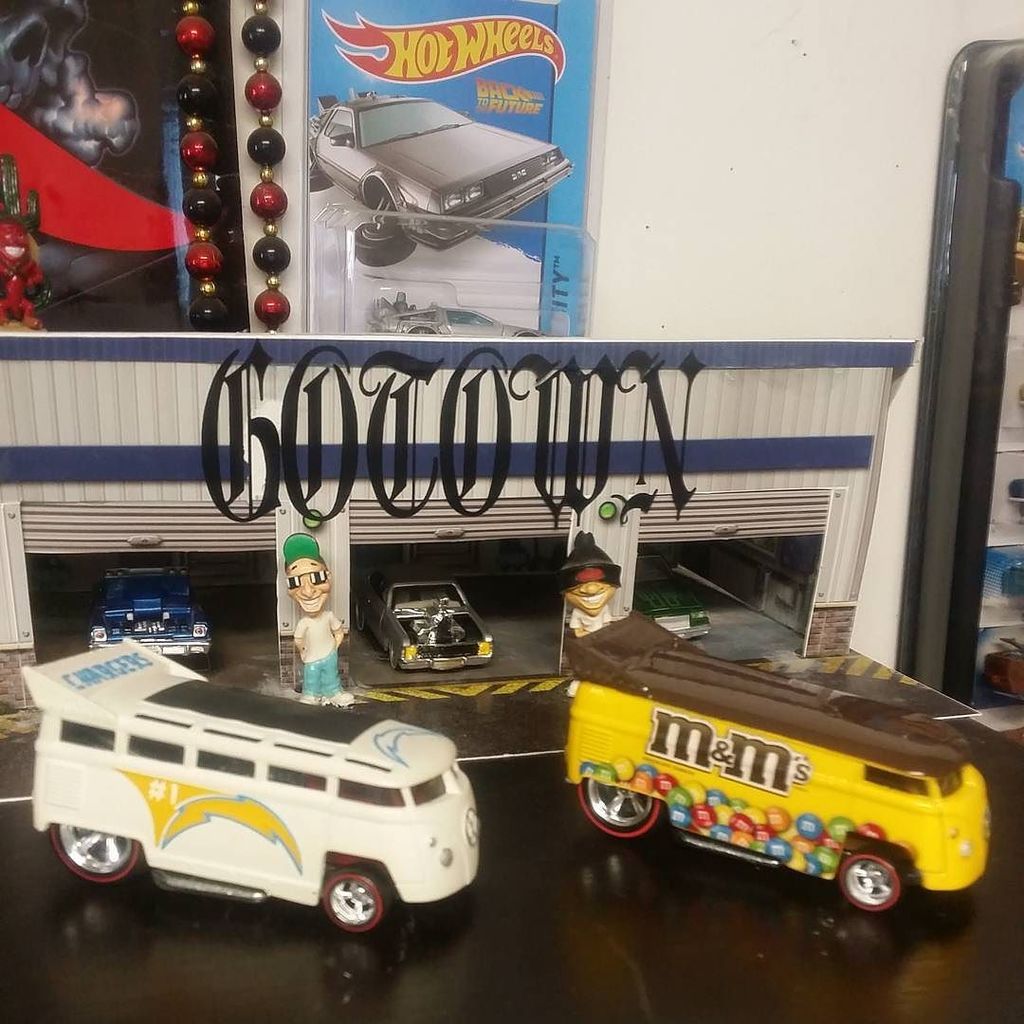 CaTurfPros's tweet photo. The vw's are dope! #hotwheels #revell #m2 #619 #Gotown #hwc_crew #cloudnine #sandiego #caliactive #itneverends #whi… https://t.co/BOCPMMMNy3