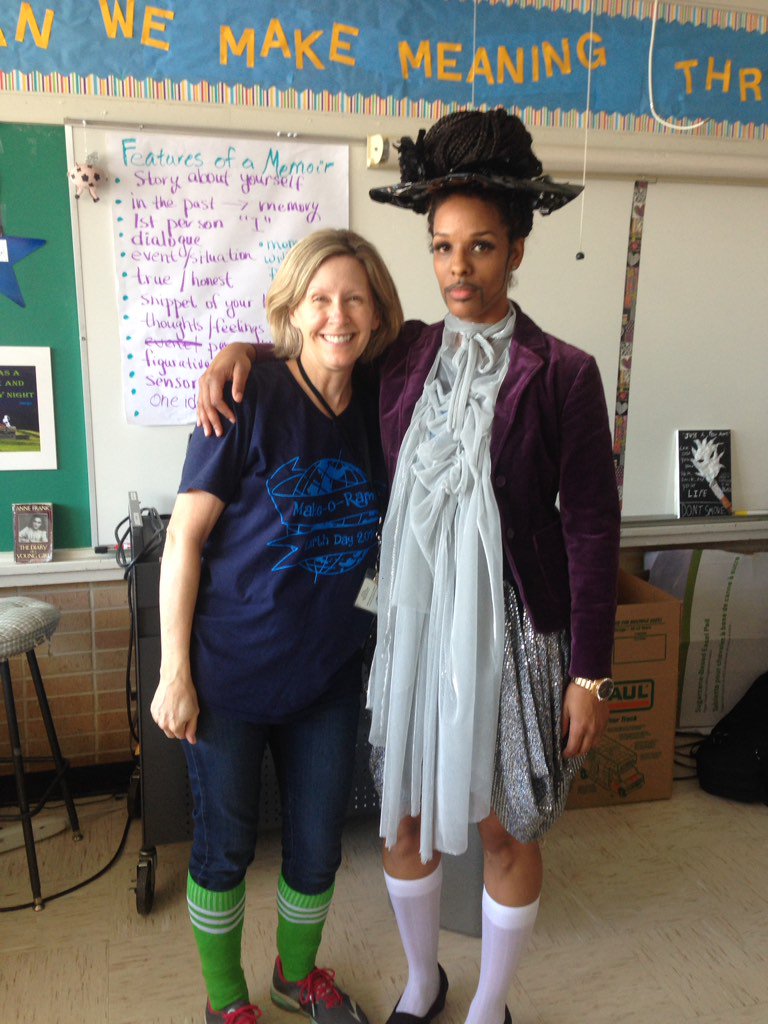 alison1durland's tweet photo. I appreciated the Prince tribute today at MakeOrama! #makeorama #PurpleFriday https://t.co/XeXjkfnAi2