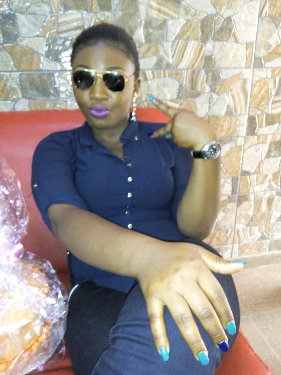 JoyJohn68's tweet photo. @WLateNightShow poise 101my own swag ooo https://t.co/sXoRObaIgT