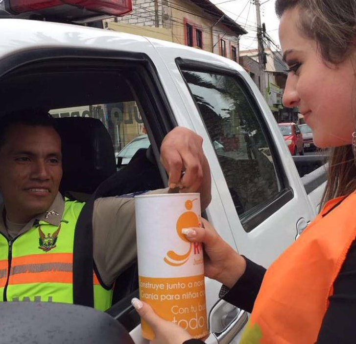 JuntosSomosVida's tweet photo. Por los niños que nunca se rinden y por las familias afectadas por el sismo ¡Dona $1! #ColectaFCR https://t.co/WxyKoopP5l