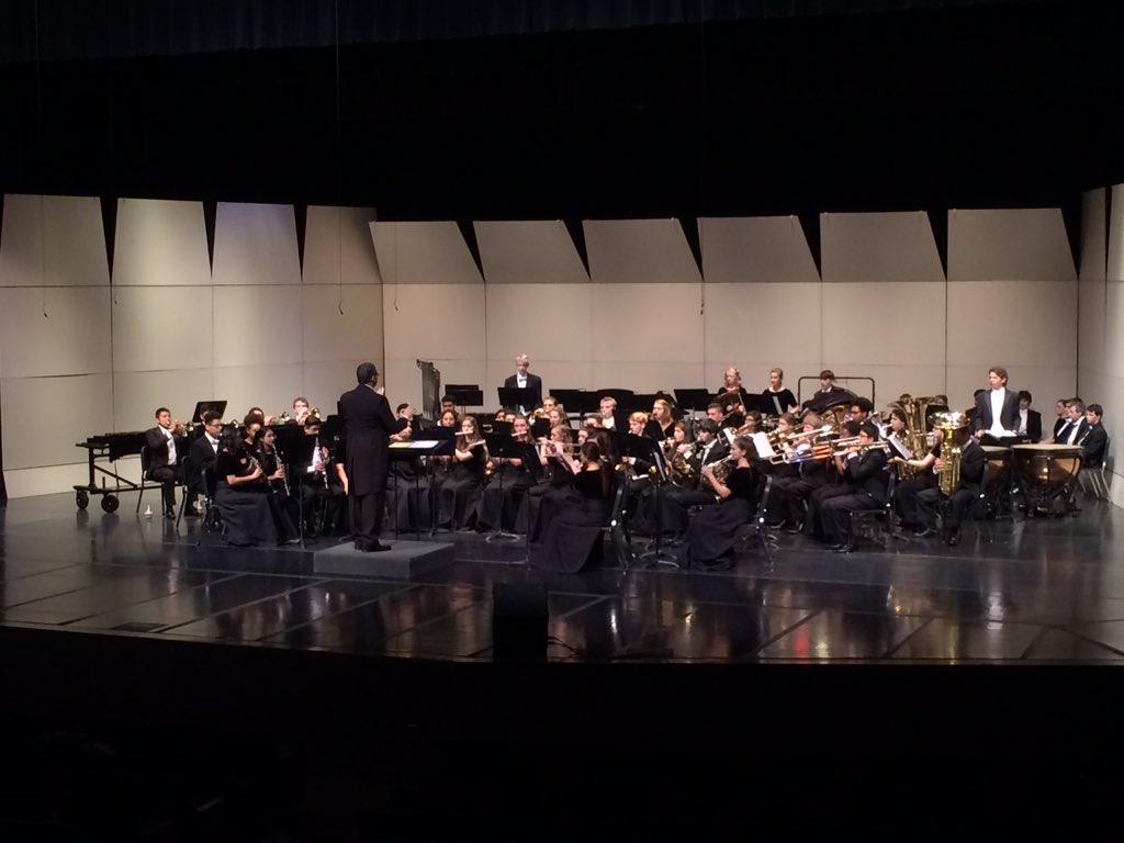 ECHSBands's tweet photo. Symphonic Band at ISSMA Festival!!! @ElkhartBlazers @ElkhartSchools https://t.co/a4RZJH8HHO