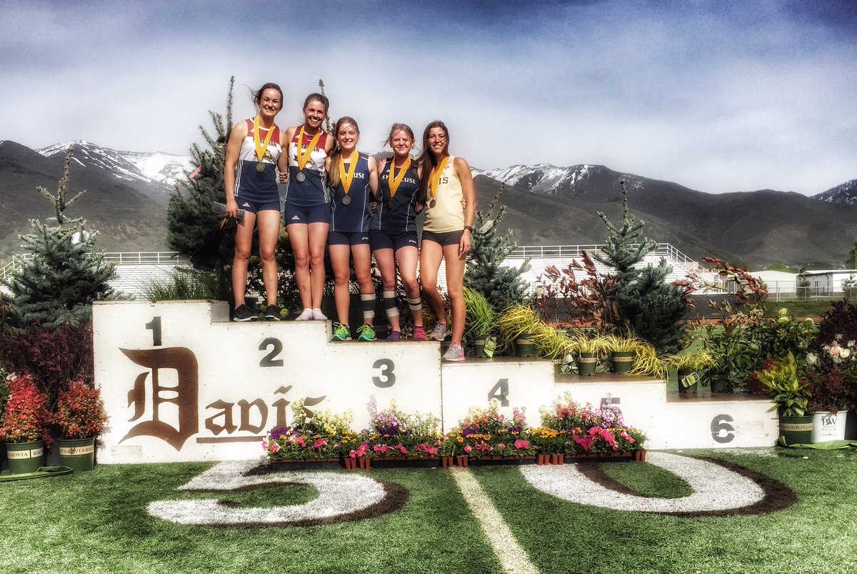 davistrackandxc's tweet photo. Pole vault event for Davis Invite going on today. #davisinvite https://t.co/j1wzChAugt