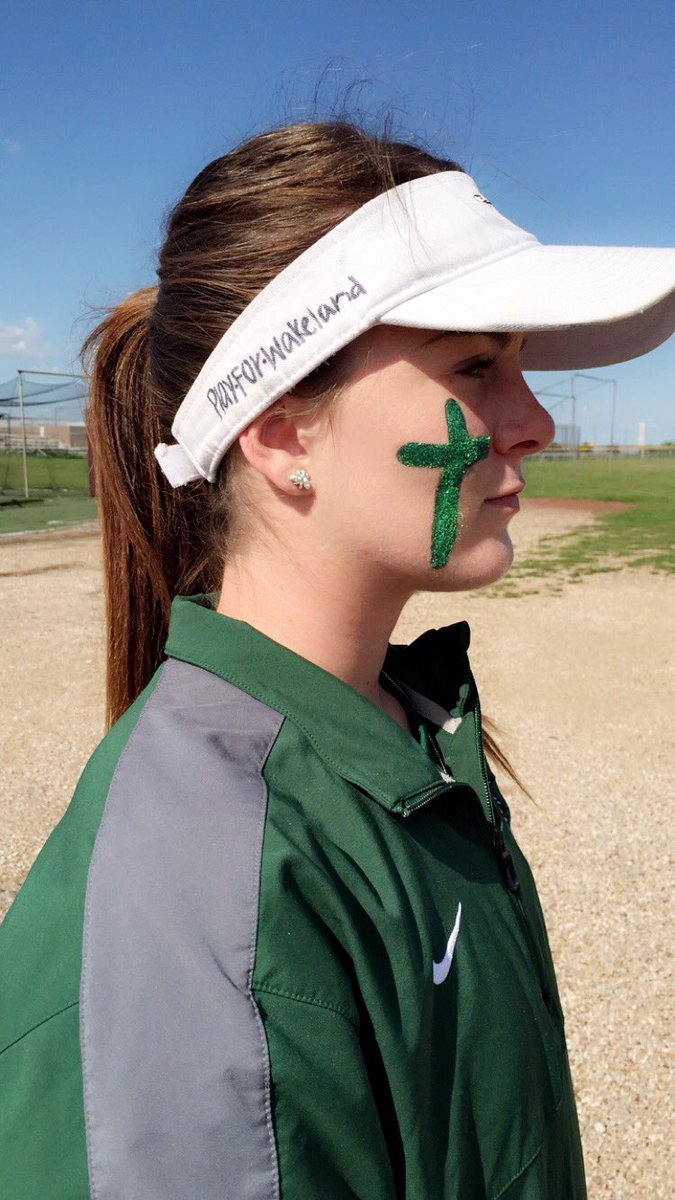 AddysonRedd's tweet image. Please come out and support us as we play for Wakeland. Candle lighting back at our field after we get back. 👼🏻🙏🏽💓