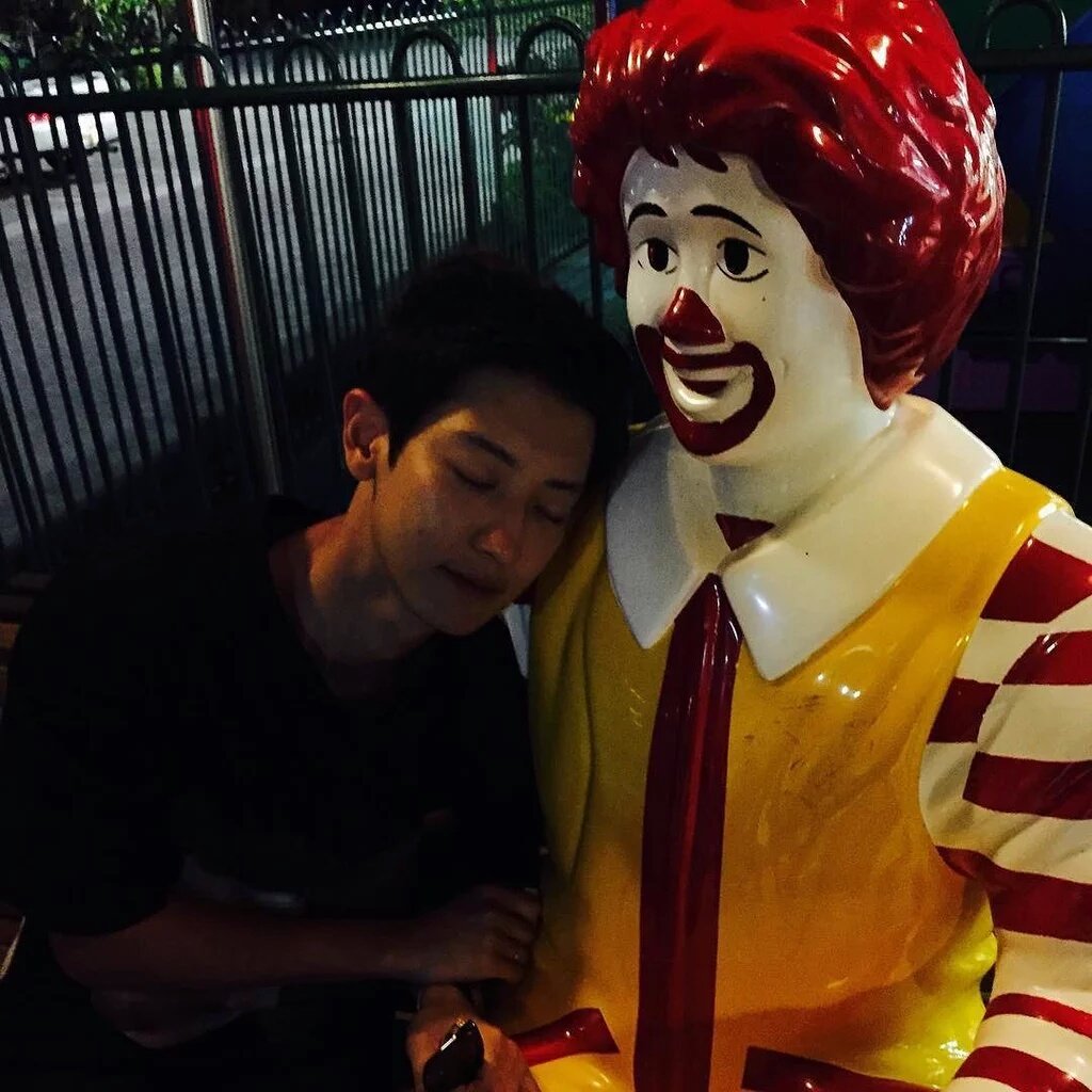 _real_pcy_'s tweet photo. 🍔🍟🇫🇯 https://t.co/TyFLRFzcIr