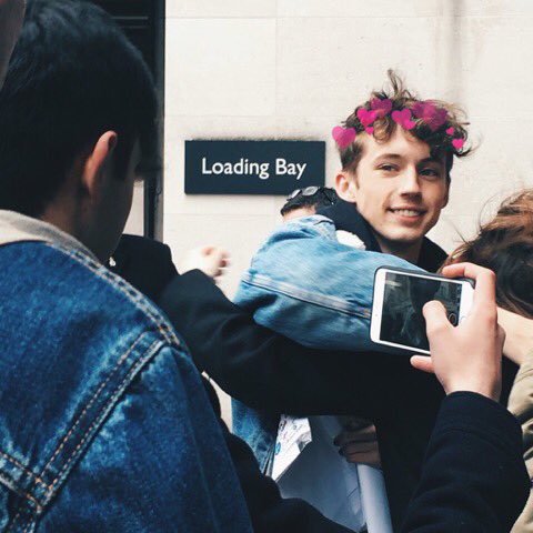 troyewithearts tweet picture