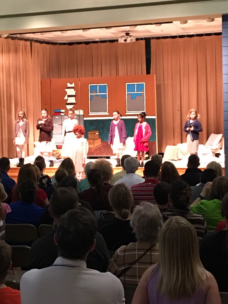 Annie tonight at EES!