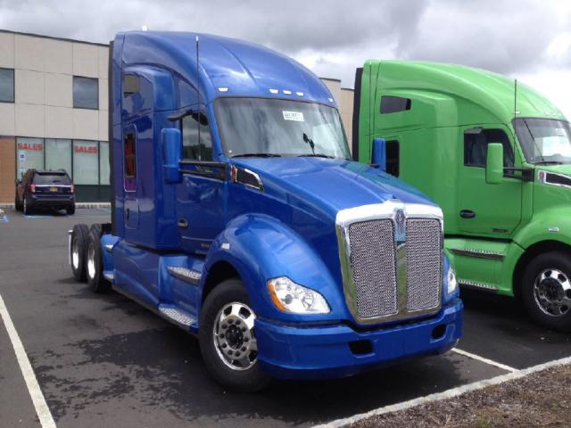 bigoltrucks's tweet photo. 2016 #Kenworth T680 For Sale in Jamaica, NY https://t.co/fjPT1sKPwe https://t.co/HIdYST6Bfd