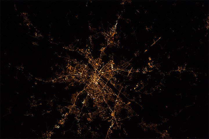 NASA's tweet photo. Earth images from @Space_Station offer not just beauty, but also science #24Seven: https://t.co/1N1zMH0ZvG #EarthDay https://t.co/vZLLSDJz8C