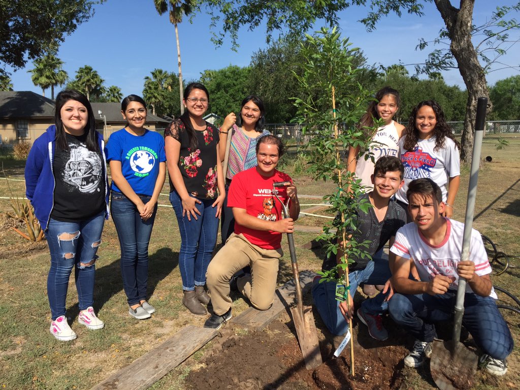 jenna_grado's tweet photo. Happy Earth Day from A Greener Tomorrow!!! #EastSide #StongSide #respectyourmotherearth https://t.co/agaHu5TdL3