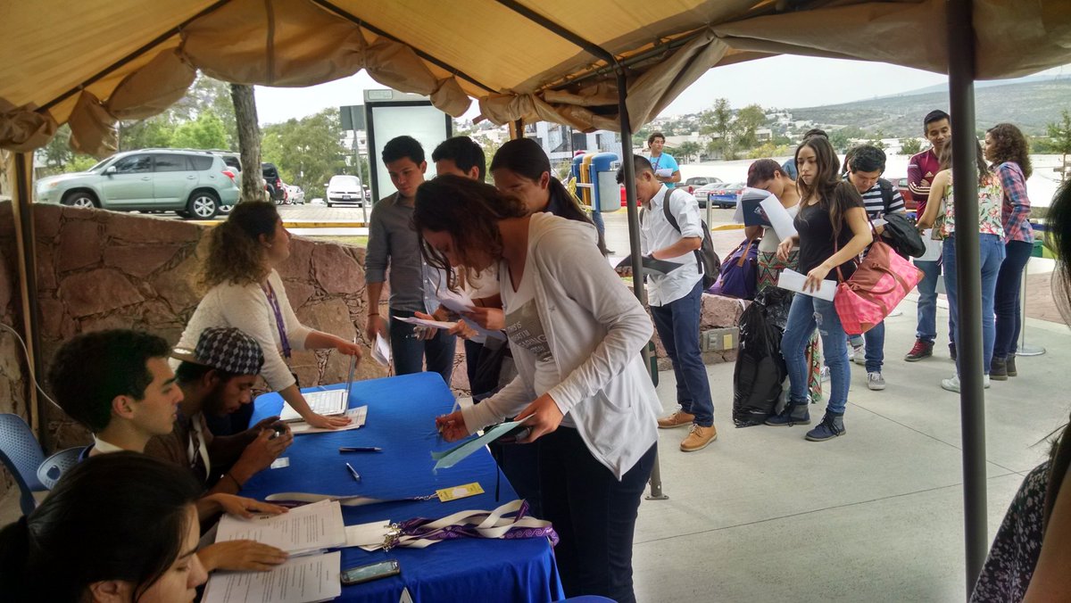 MLHacks's tweet image. Hackers arriving #YoSoyHackBajio