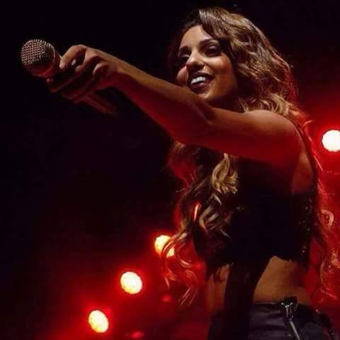 rosee_tal's tweet photo. Tal va revenir sur @NRJhitmusiconly Êtes-vous content(e)s? 
😘😍 https://t.co/s80nQOuD6o