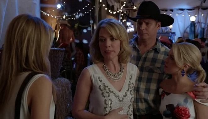 fakingitHQ's tweet photo. TWO YEARS OF FAKING IT FROM THE #COOPERFELD FAM #familygoals https://t.co/o9g46hKRPN