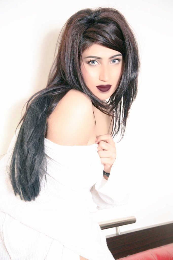 Pakistani Hot Model Qandeel Baloch looks Hot and Pretty in These Pics