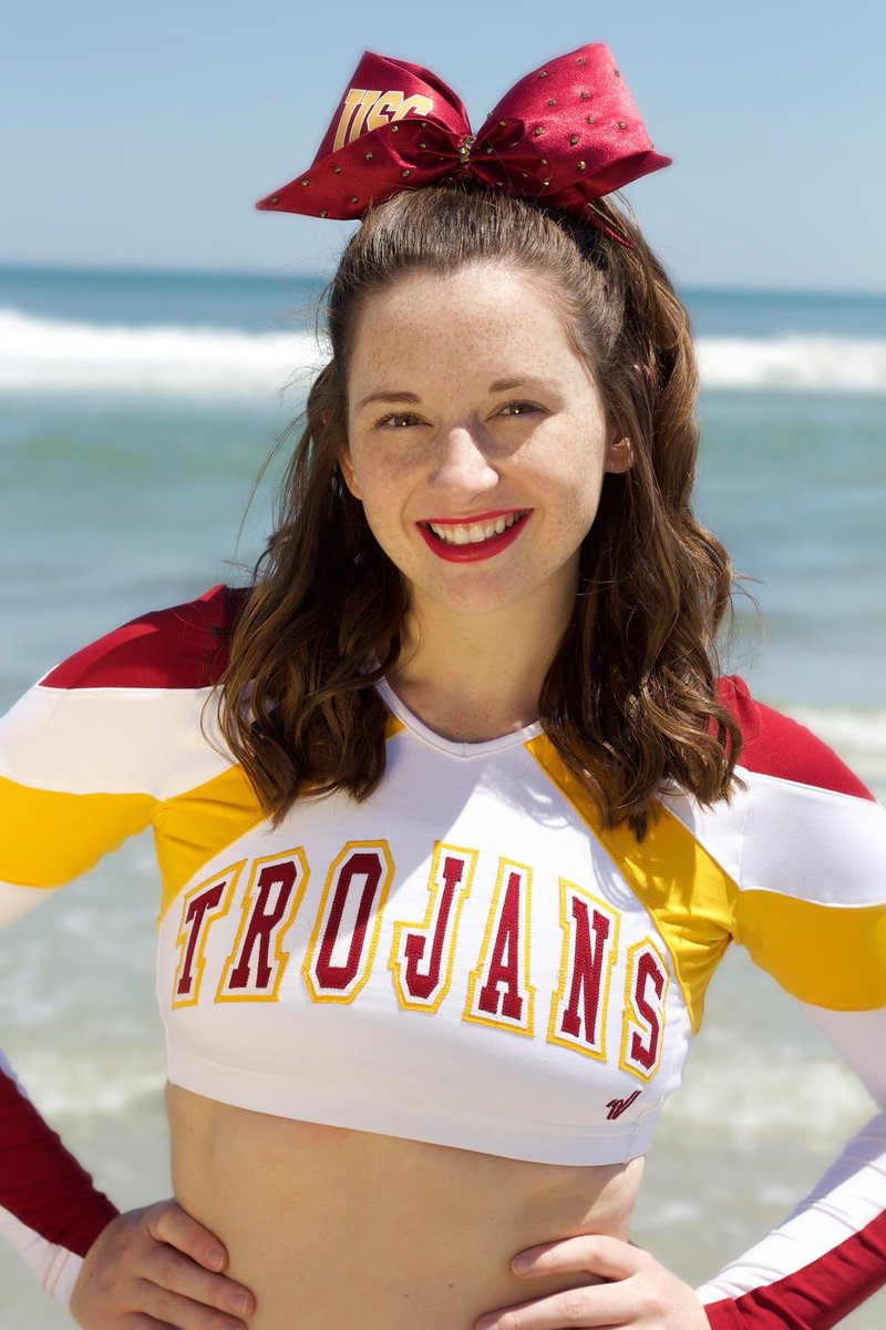 CheerUSC's tweet photo. Happy Golden 22nd Birthday to our social media chair, Nicole! 🎉 #USCcheer #FightOn https://t.co/33HLA5t3yf