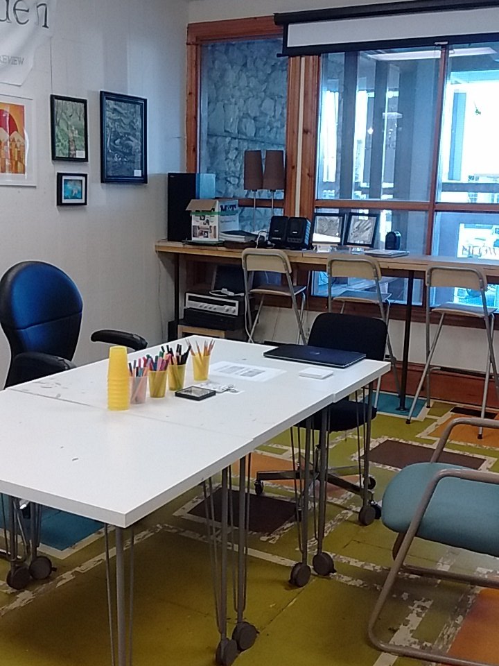 FourthFriday10's tweet photo. Gettin ready 4 April's @10Carden events! The Storytelling workshop is on the 3rd floor &amp; the Drawing 1 is on the 1st https://t.co/OiIUqFpIyq