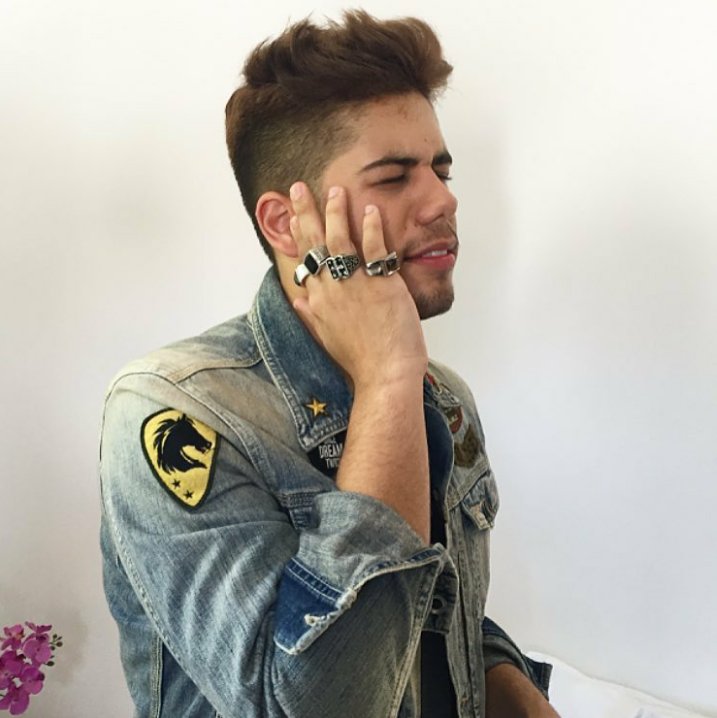 ZefelipeNoggets's tweet photo. Oohh menino lindoo!! 😍😍 https://t.co/b4Mv1ov7NZ