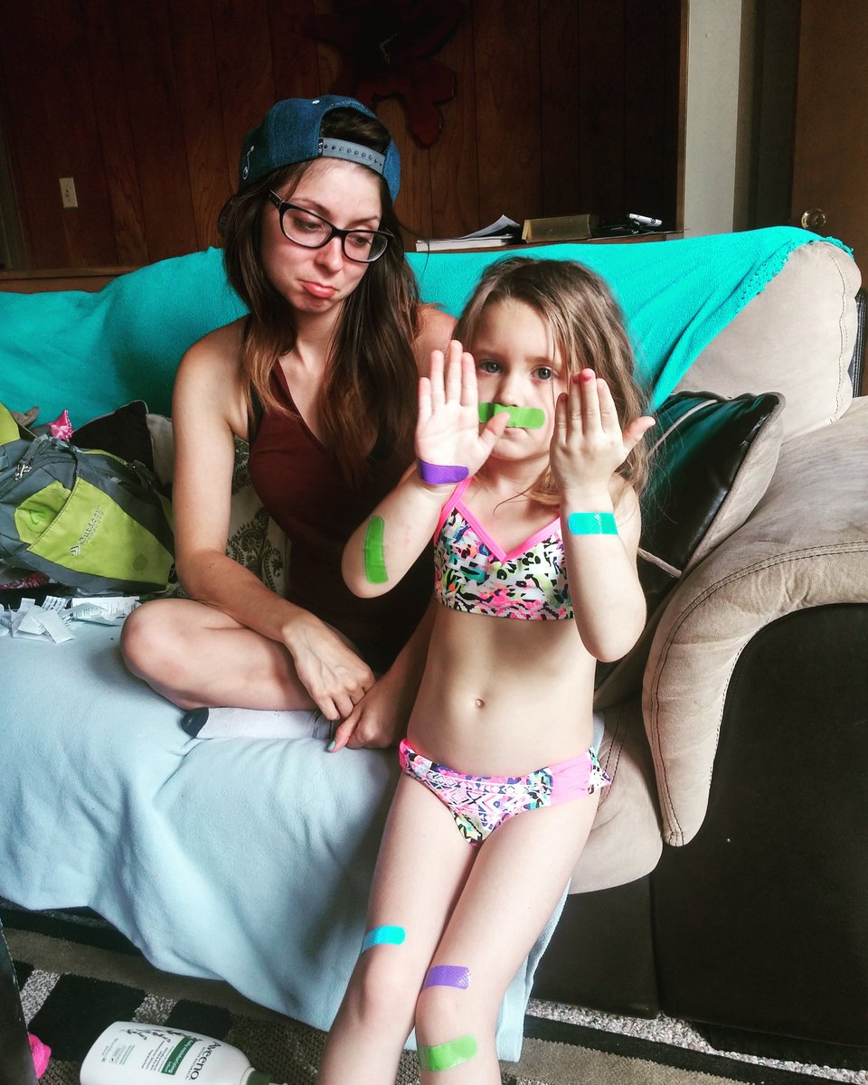 Successful day of hiking! Happy Earth Day! #earthday #horsetooth #horsetoothfalls #ouch #sevenouchies