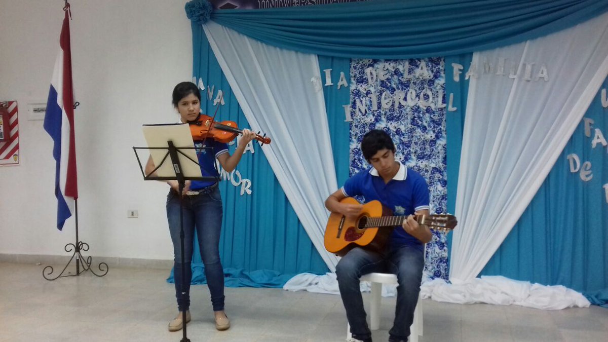 victorarguello's tweet photo. Guapa mi hija @ZileidyArguello Desplegando todo el don q Dios te dio. Dia de la Familia #Intercoll Caazapá @UTIC_PY https://t.co/keU8UPgiZL
