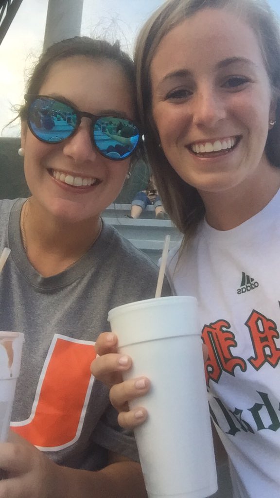 jenayfromdablok's tweet photo. Another night at The Light #OwnTheCampus https://t.co/tSSPxp13Ru