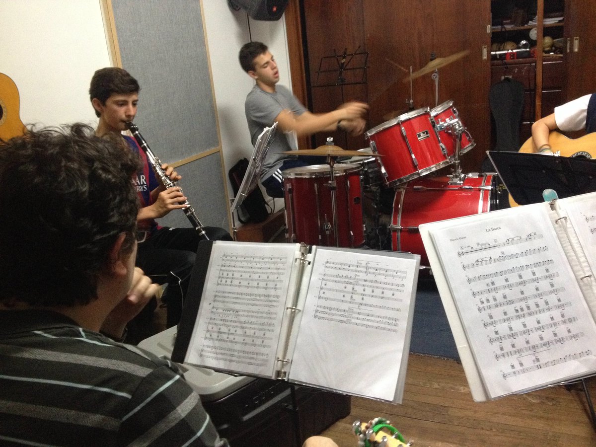 moika4elementos's tweet photo. Terminado una bonita tarde con la banda de #cantoalegre https://t.co/QVqGEkf6Vc