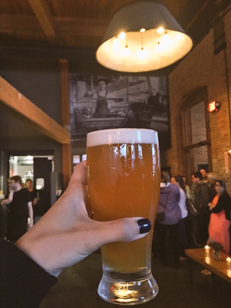 SwitchbackBeer's tweet photo. #VTRW is off to a great start! Celebrating day one with our friends at @wtrworksvt! #ConnectorIPA @sevendaysvt https://t.co/ChOoluscc6
