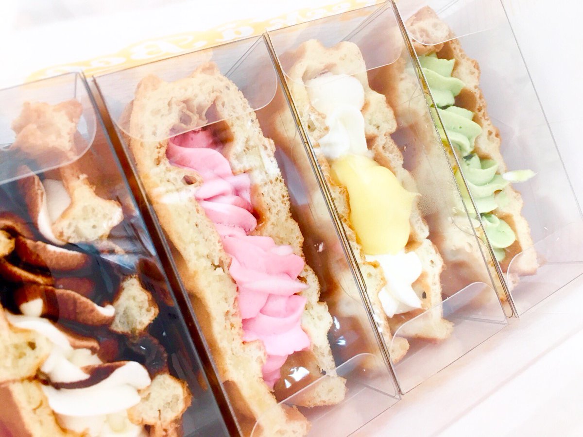 1010____'s tweet photo. みちん、すえすたでお久しぶりの新大久保💓
100円ワッフル美味しい、、😊💫
#SUEntertainment #MFRIEND #SUESTAR https://t.co/OOEYFWuZBt