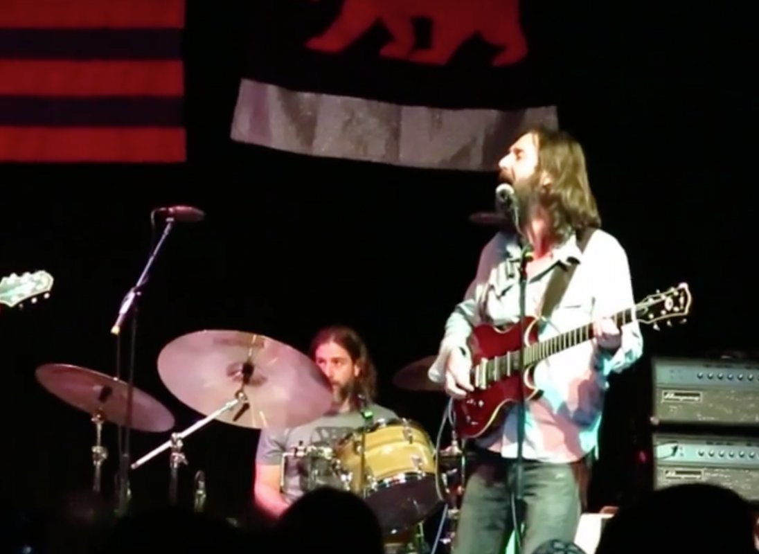 .<a href="/TheCRB/">The CRB</a> Debuts Emotional Prince And Bob Dylan Covers [Watch]: bit.ly/1QtEo5t