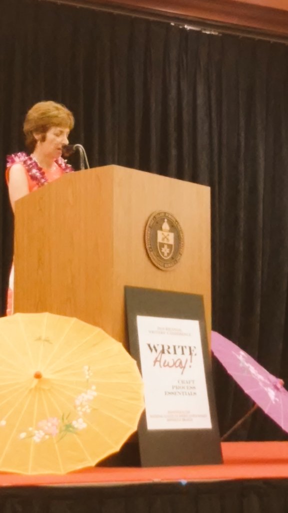 PenPaperPad's tweet photo. @PamSakamoto reading from #MidnightinBroadDaylight #PenHnlWC https://t.co/X6usiW2Gew