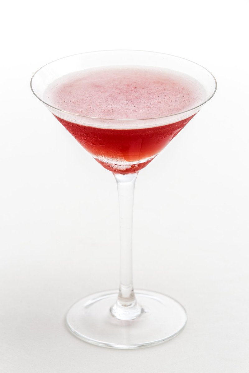 Jugo de pomelo, almíbar de lavanda, brizna de romero, té de Jazmín y Campari.
#Grasse por <a href="/MaiteElorga/">Matu Elorga</a> #MAPAverano.