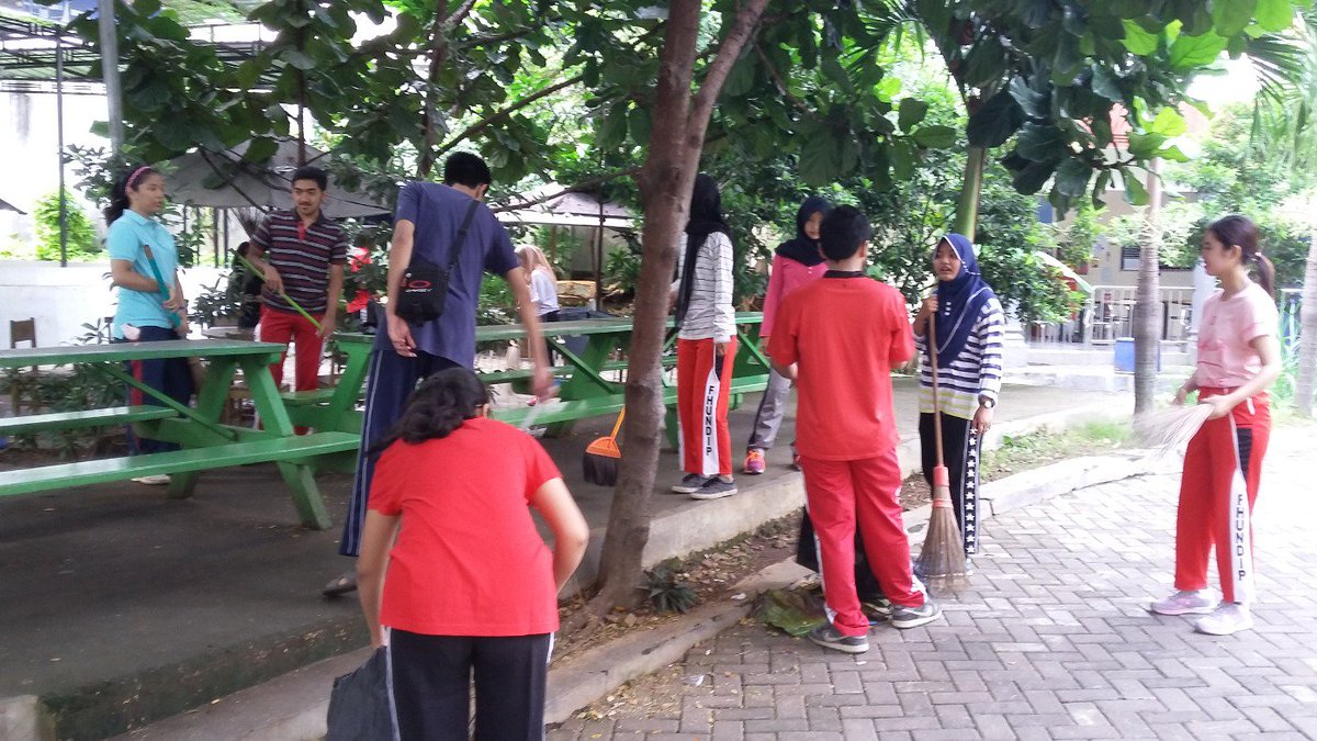 Live Report

Clean Action membersihkahan daerah payung