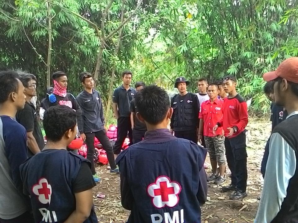 [KOMBAT NATURE] Aksi Nyata Ruwat Bumi dan Menyususi sungai Ciliwung