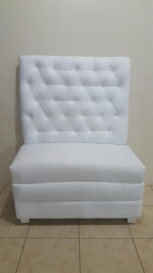 StruanCastle's tweet photo. Complete your #loungesetup with these pieces. #eventrentals #sofaseating #Jamaica https://t.co/LT2Jj4mzjX