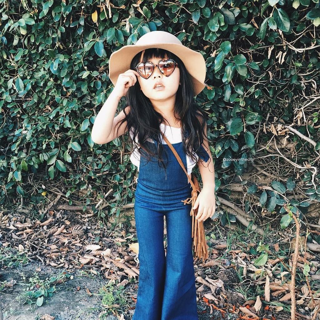 maisassygirl's tweet photo. Boho Chic 🌼@zooeyinthecity #zooeyroadtocoachella
Overalls + crop: @harlow_jade
Hat: @joyfo… https://t.co/GyFb7g1e9d https://t.co/rcZM0OtjVA