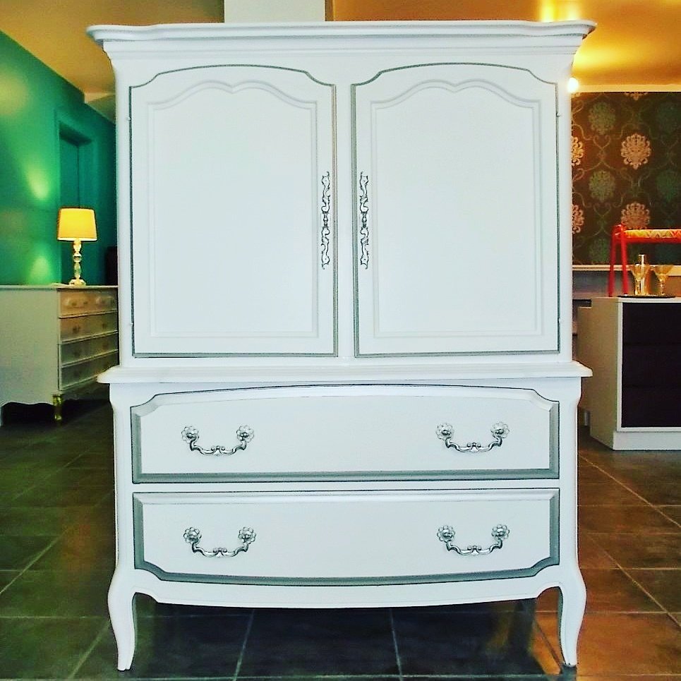 milowick's tweet photo. Could not be more perfect for a nursery or little girls room. Love. https://t.co/D18F0DvcBP